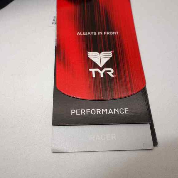 NEW TYR Male Competition Solid Racer Brief Swimsuit BLACK Size 26 - Picture 4 of 9